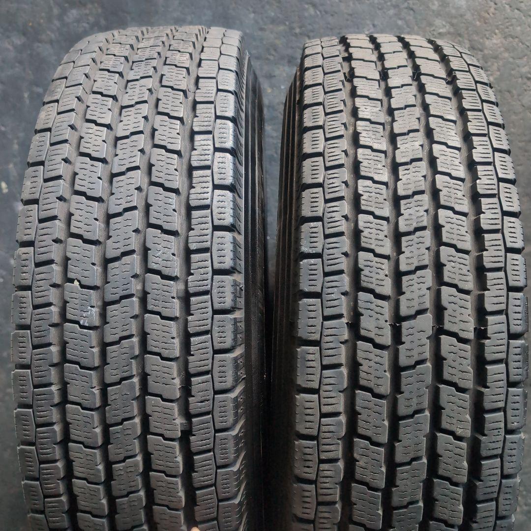 【ぽみ】KEELER ハイエース スタッドレス4本 195/80R15