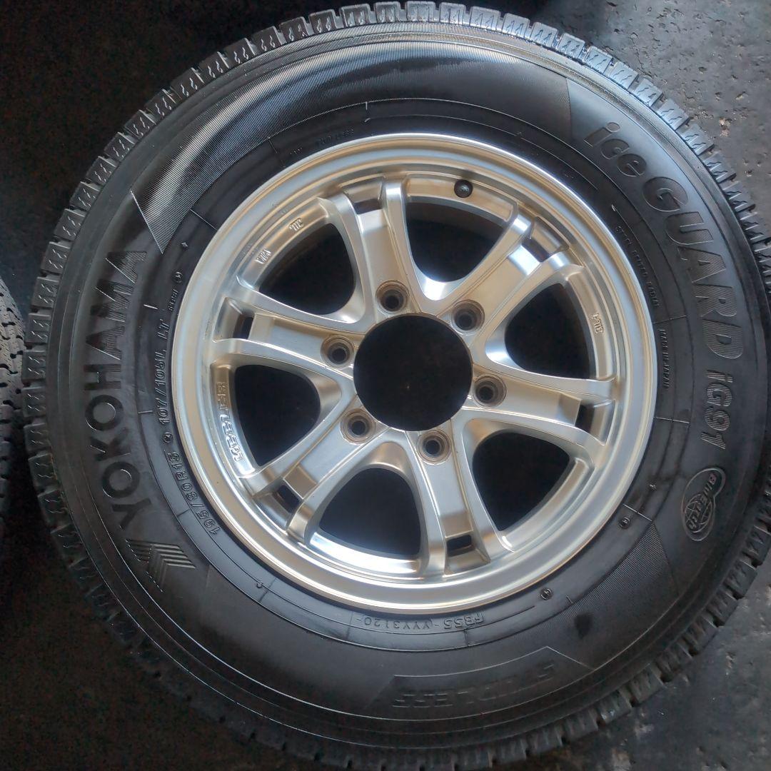 【ぽみ】KEELER ハイエース スタッドレス4本 195/80R15