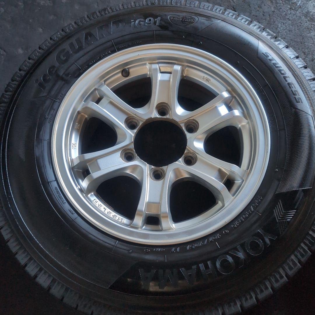 【ぽみ】KEELER ハイエース スタッドレス4本 195/80R15