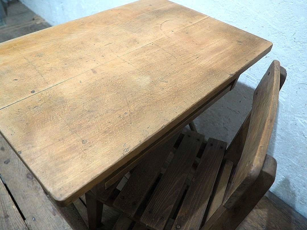 1324 ②ヴィンテージ　レトロな学校机と椅子　テーブル　イス　古家具　子供用
