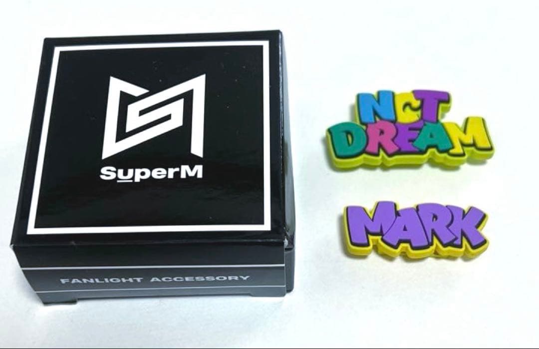NCTDREAM NCT127 マーク ペンライトアクセサリー ストラップ - メルカリ