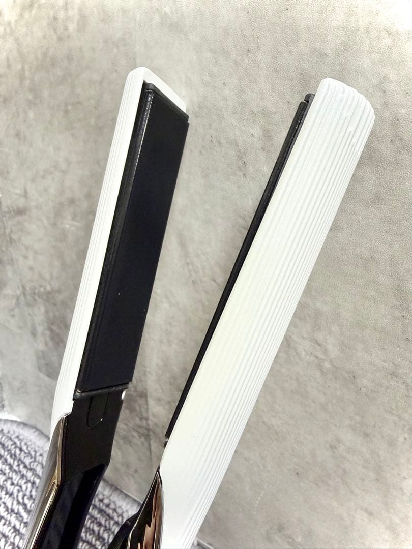 Refa MTG リファ ストレートアイロン 2023年製