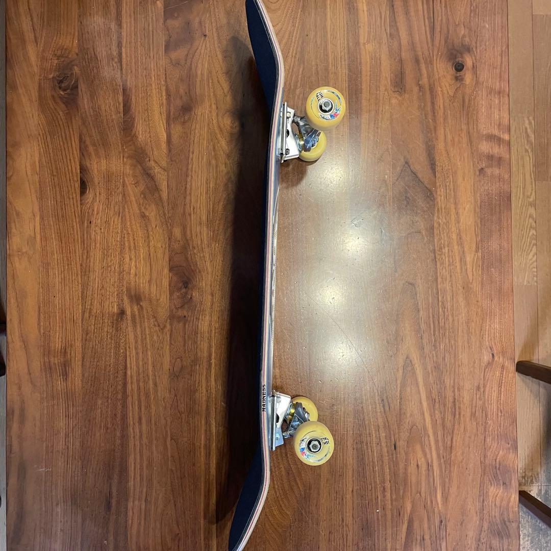 MADNESS マッドネス　極美品　スケボー　スケートボード　ボーンズスイス