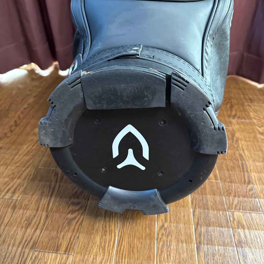 ベゼル　キャディバッグ　APX STAFF