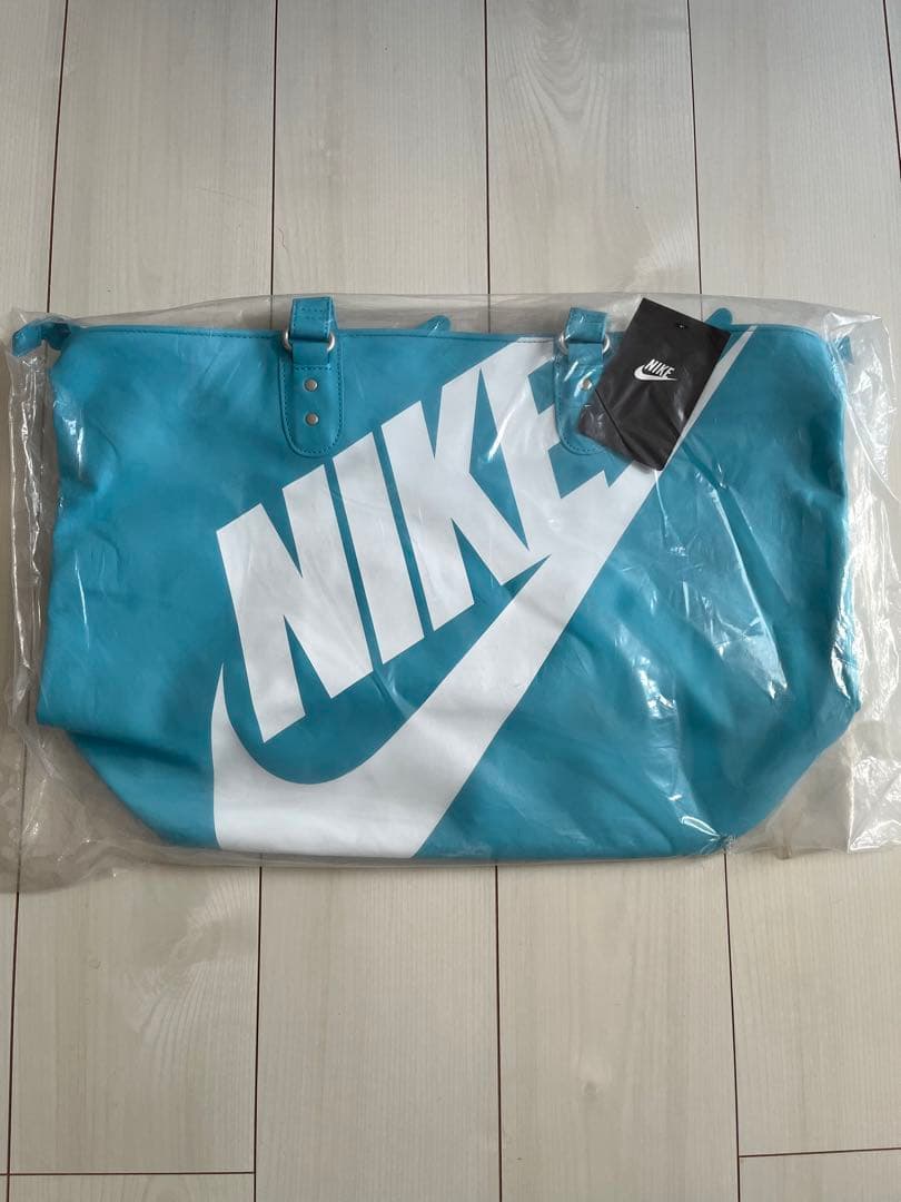 新品　未開封　日本未入荷Nikeジム、デイリーバック　24L