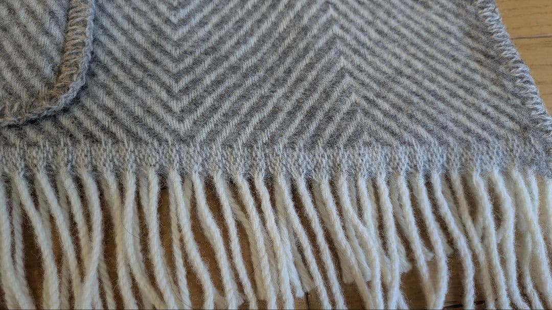 LAPUANKANKURITラプアンカンクリポケット付きショールMARIAマリア