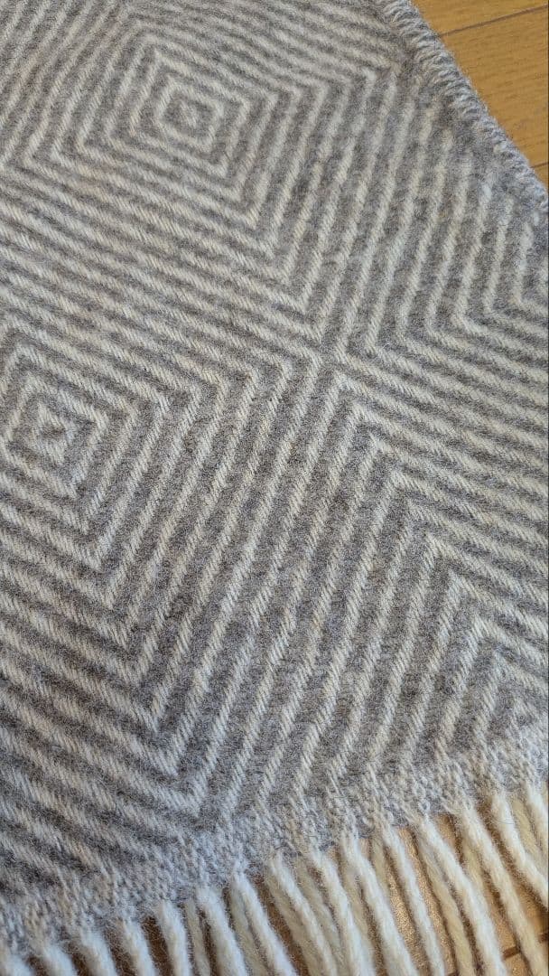 LAPUANKANKURITラプアンカンクリポケット付きショールMARIAマリア