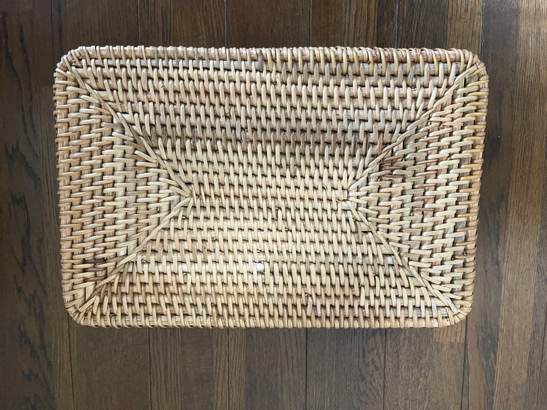 ラタン　カゴ　トレー