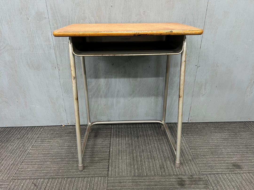 322◆格安配送地域あり◆ホウトク◆学童机・椅子4組(旧JIS1号)学校学習塾