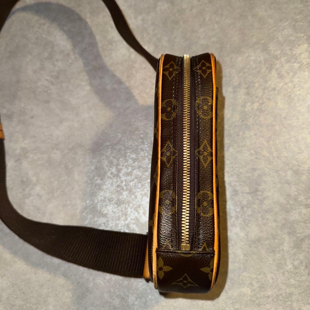 美品　ルイ・ヴィトン ボディバッグ