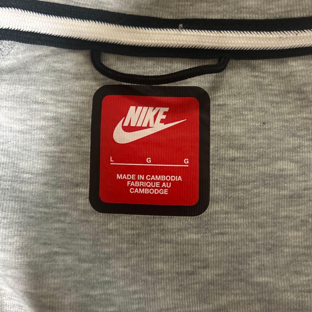 早い者勝ち 赤タグナイキ テックフリース 上 グレー L ジップパーカー