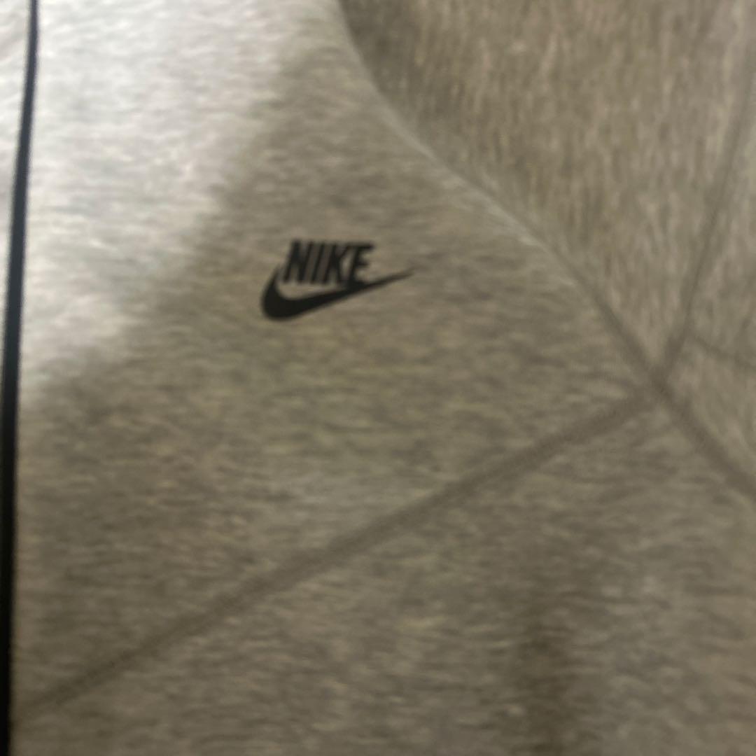 早い者勝ち 赤タグナイキ テックフリース 上 グレー L ジップパーカー