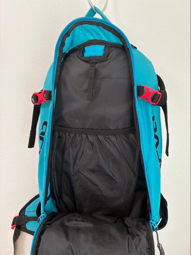 ウィンタースポーツ用リュック 黒　青　アウトドア　ソネ arva_レスキュー