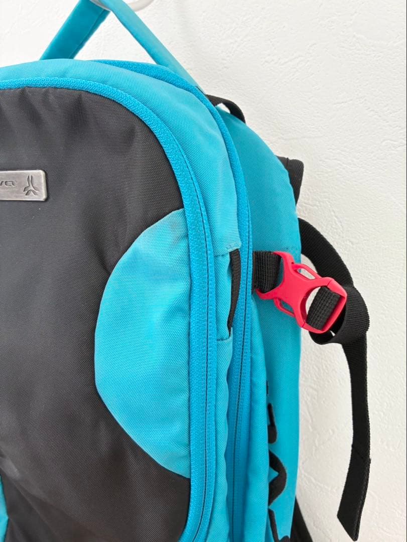 ウィンタースポーツ用リュック 黒　青　アウトドア　ソネ arva_レスキュー