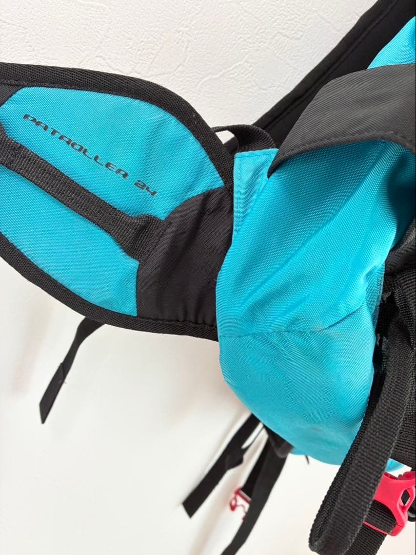 ウィンタースポーツ用リュック 黒　青　アウトドア　ソネ arva_レスキュー