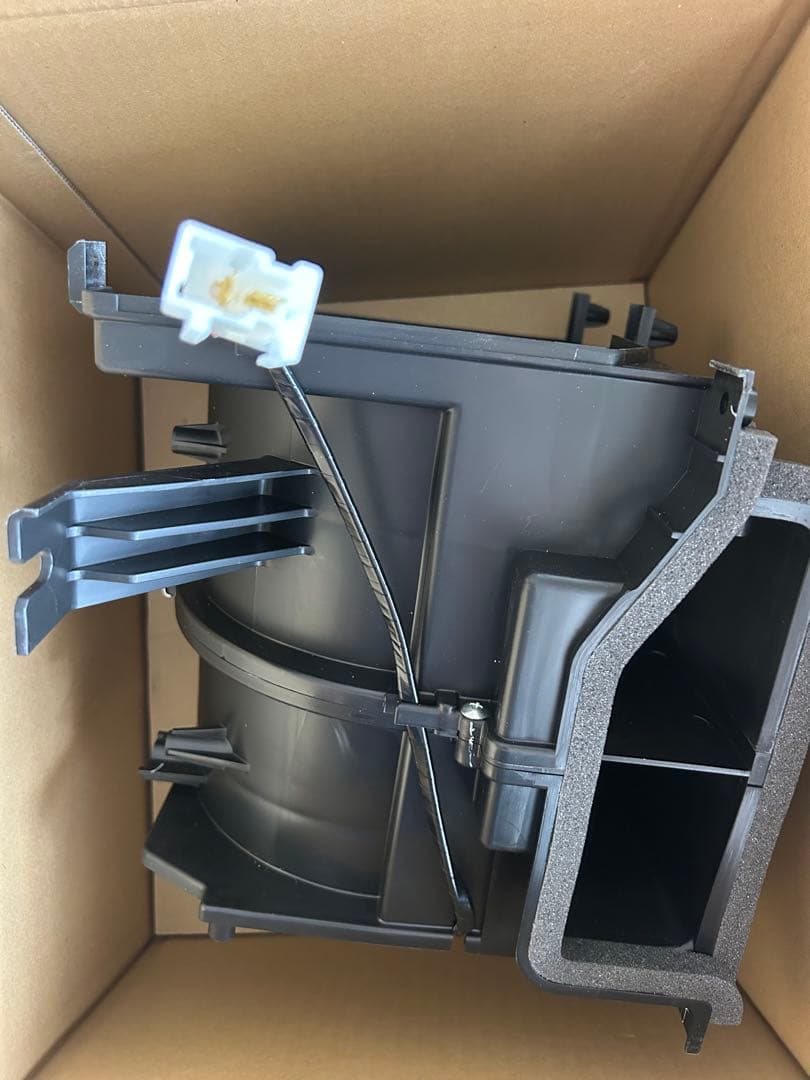 キャンターブロアモーターFE70DB 純正新品未使用ミツビシふそう純正