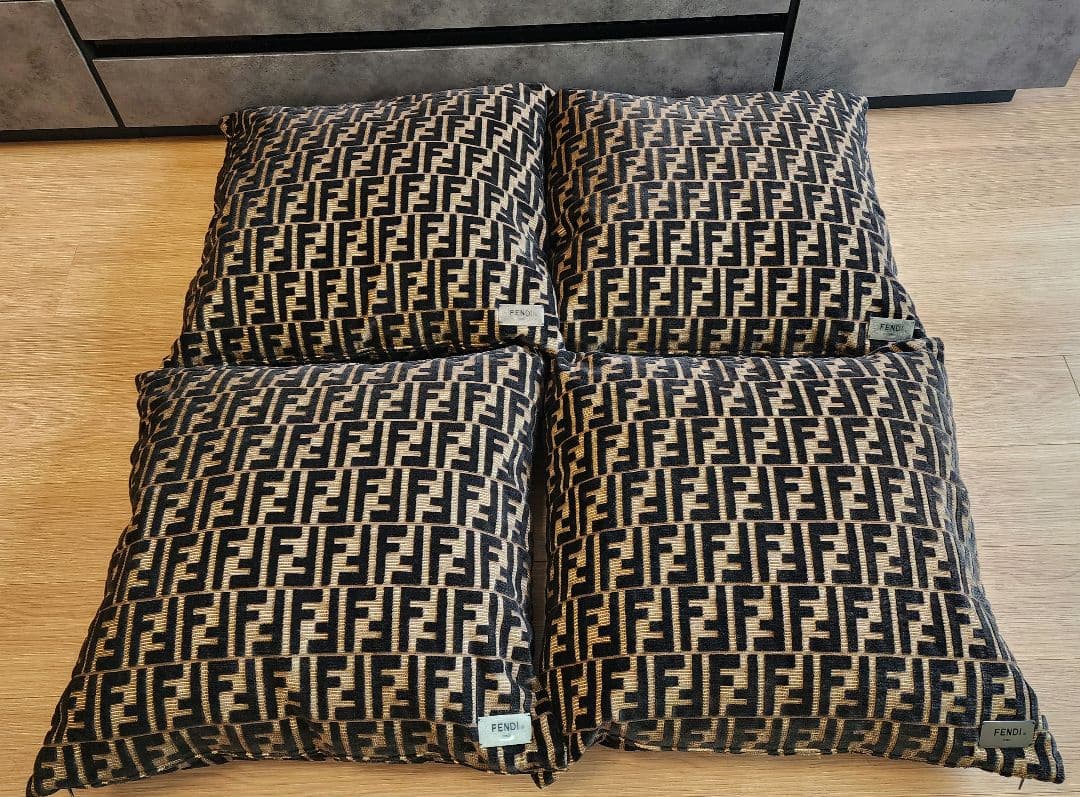 特大 ① FENDI クッション モノグラム 約57cm