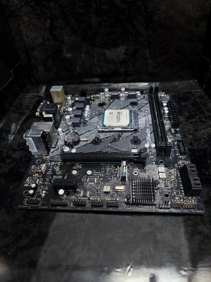 セット売り!! Ryzen5 3600+ASRock B550M-HDV 動確済