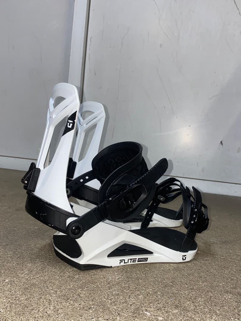 UNION FLITE PRO スノーボードビンディングL