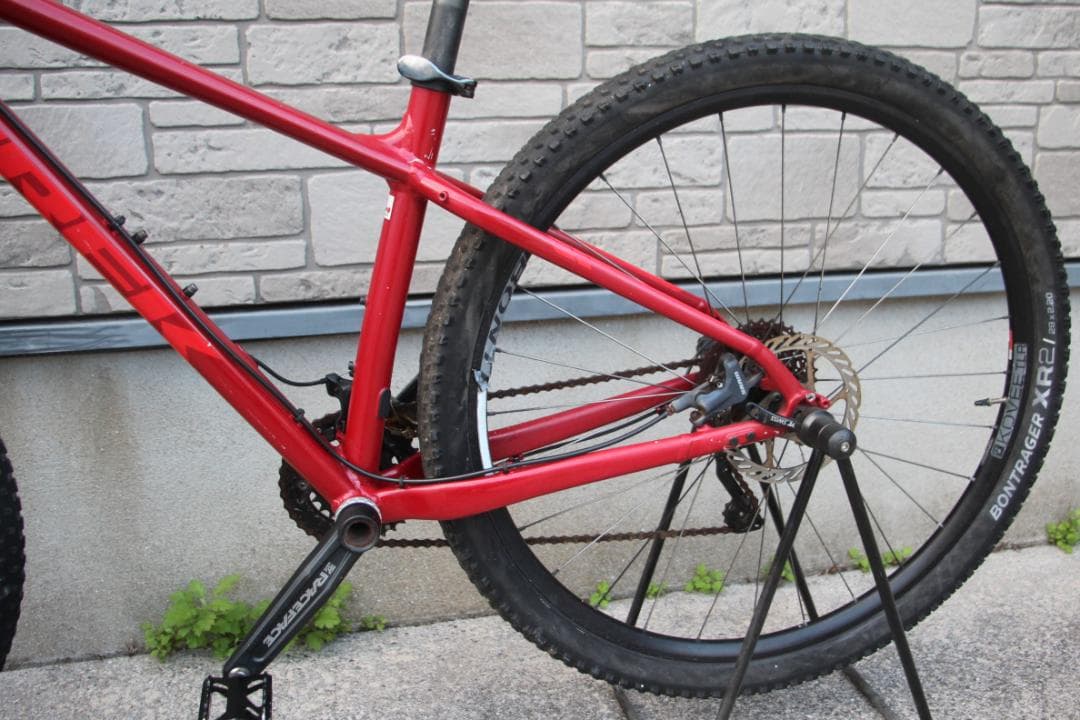 引き取り限定♪人気のTREK♪エクスカリバー8♪前後油圧式ディスクブレーキ装備♪