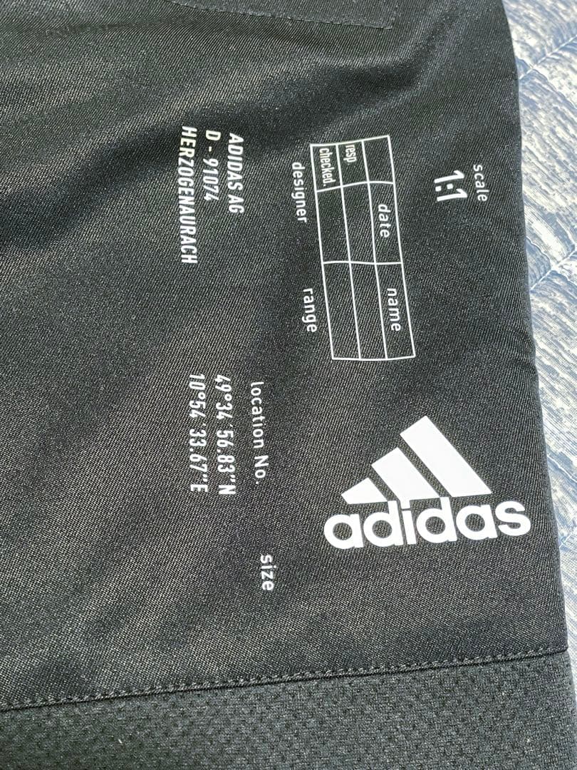 アディダス プリント ロゴ イージーパンツ サルエルパンツ メンズ L