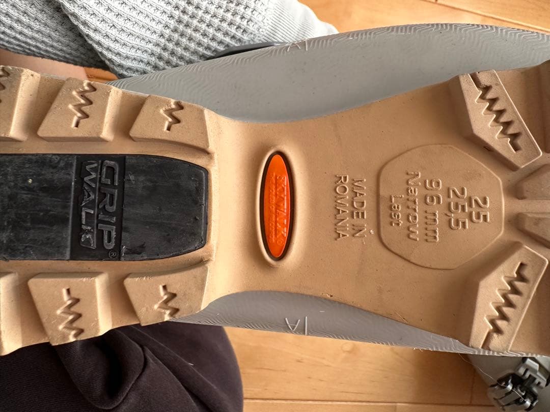 Atomic Hawx 115 Ultra XTD グレー　25/25.5