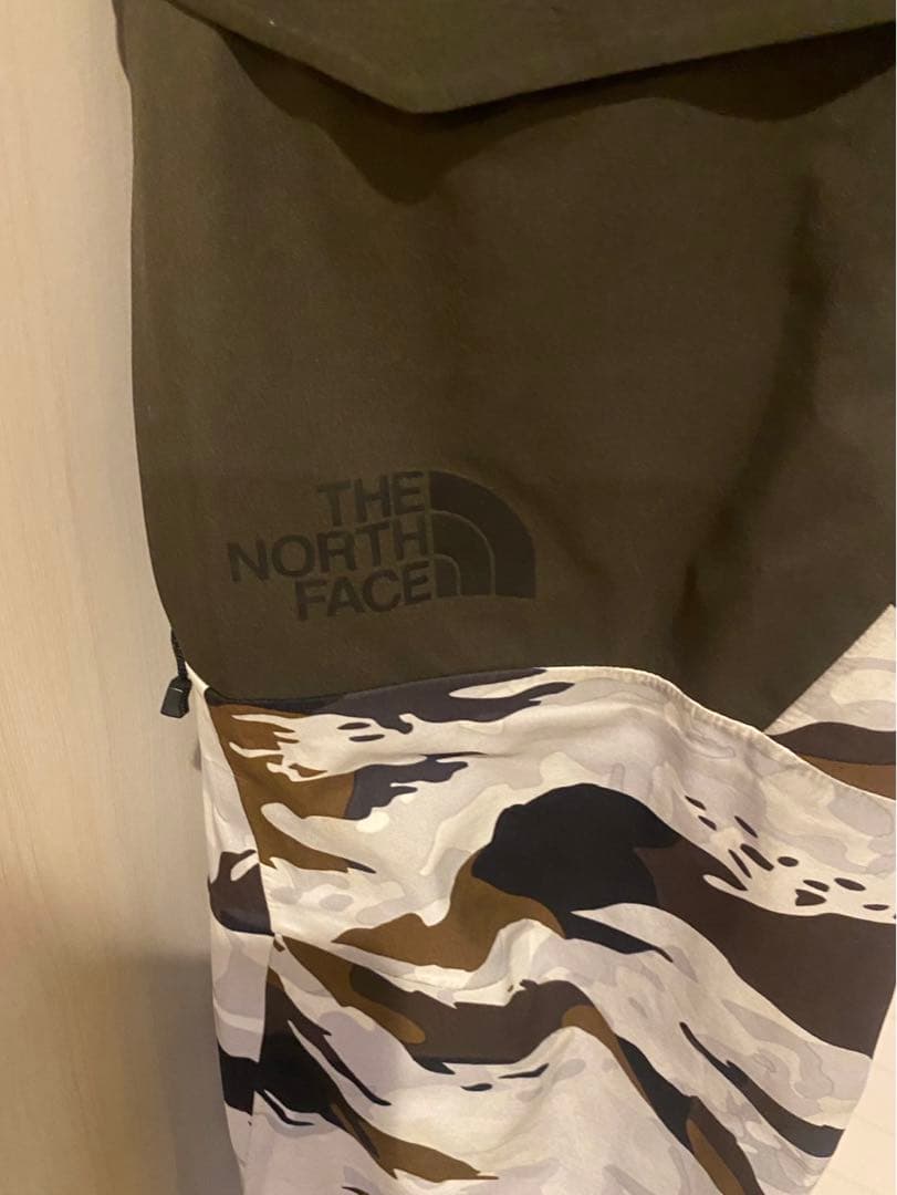 スキーウェアパンツ