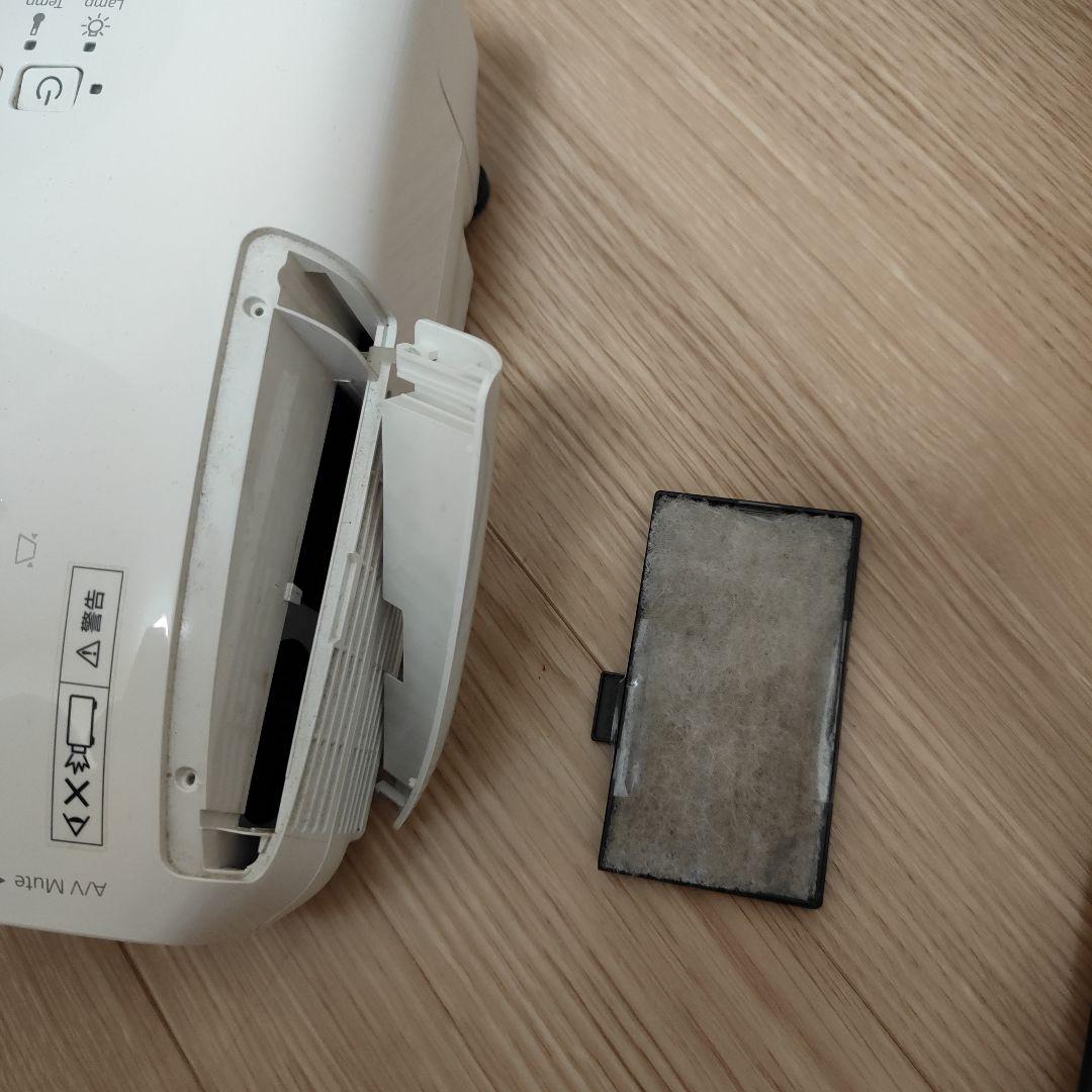 EH-TW5200 プロジェクター本体　HDMIケーブルつき