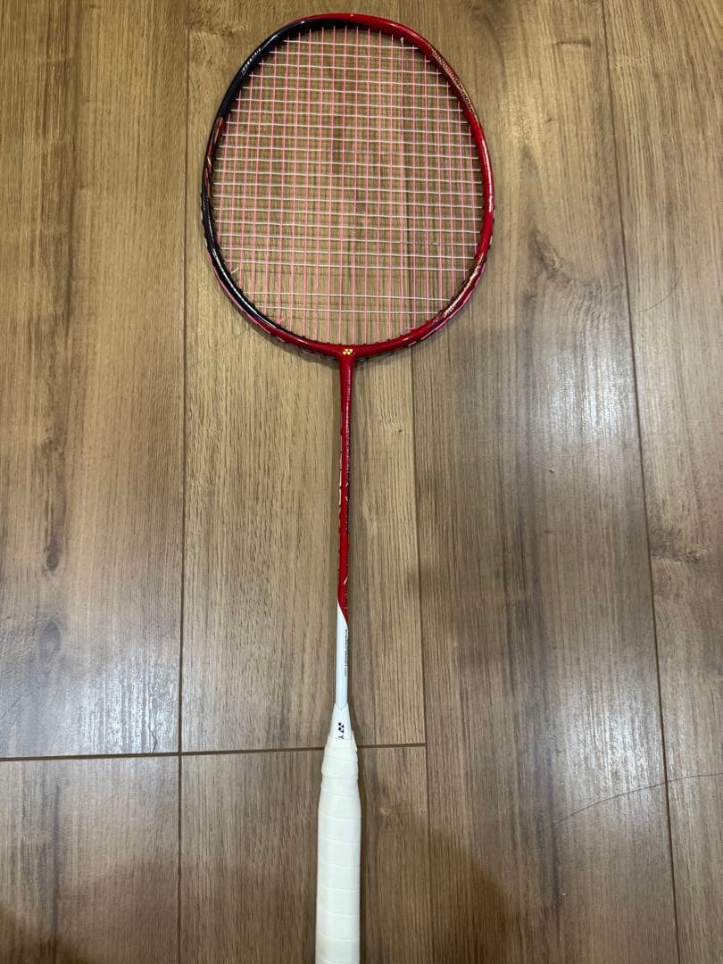 ASTROX 88D バドミントンラケット 赤/白 限定色 3u - メルカリ