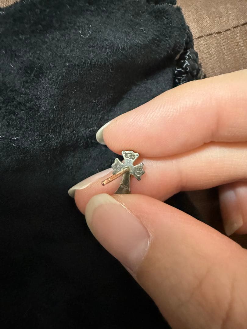 クロムハーツ クロスピアス 片耳用