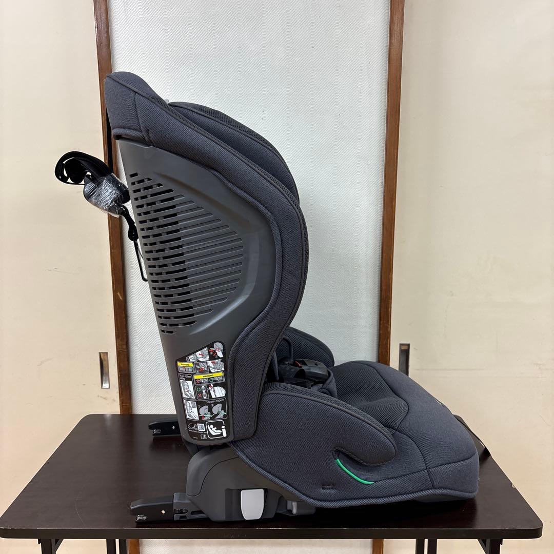 極美品　即日発送　コンビ ジョイトリップ アドバンス plus