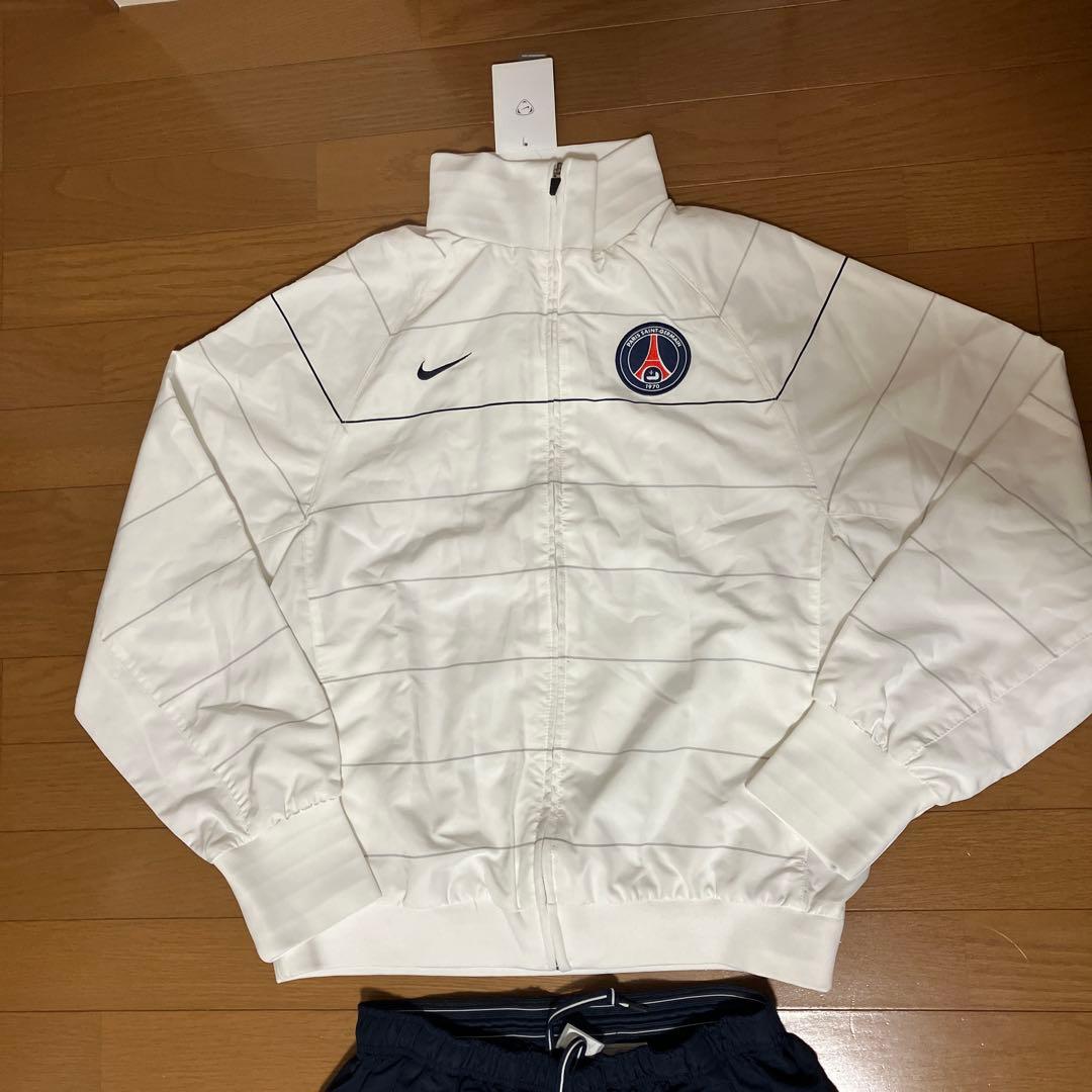【新品未使用】ナイキ パリサンジェルマン サッカー トラックスーツ上下 Mサイズ
