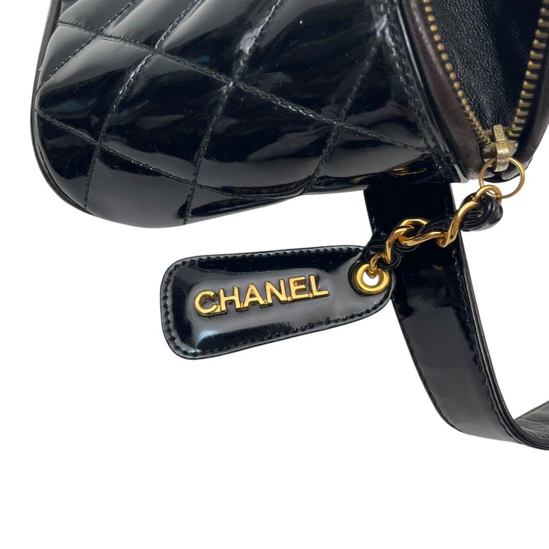 シャネル マトラッセ エナメル パテント レザー ウエスト ボディ バッグ