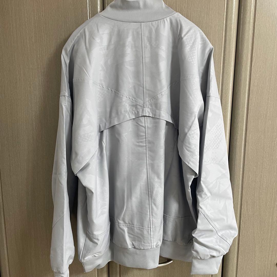 【新品未使用タグ付き✨】リバプール　アンセムジャケット　XLサイズ