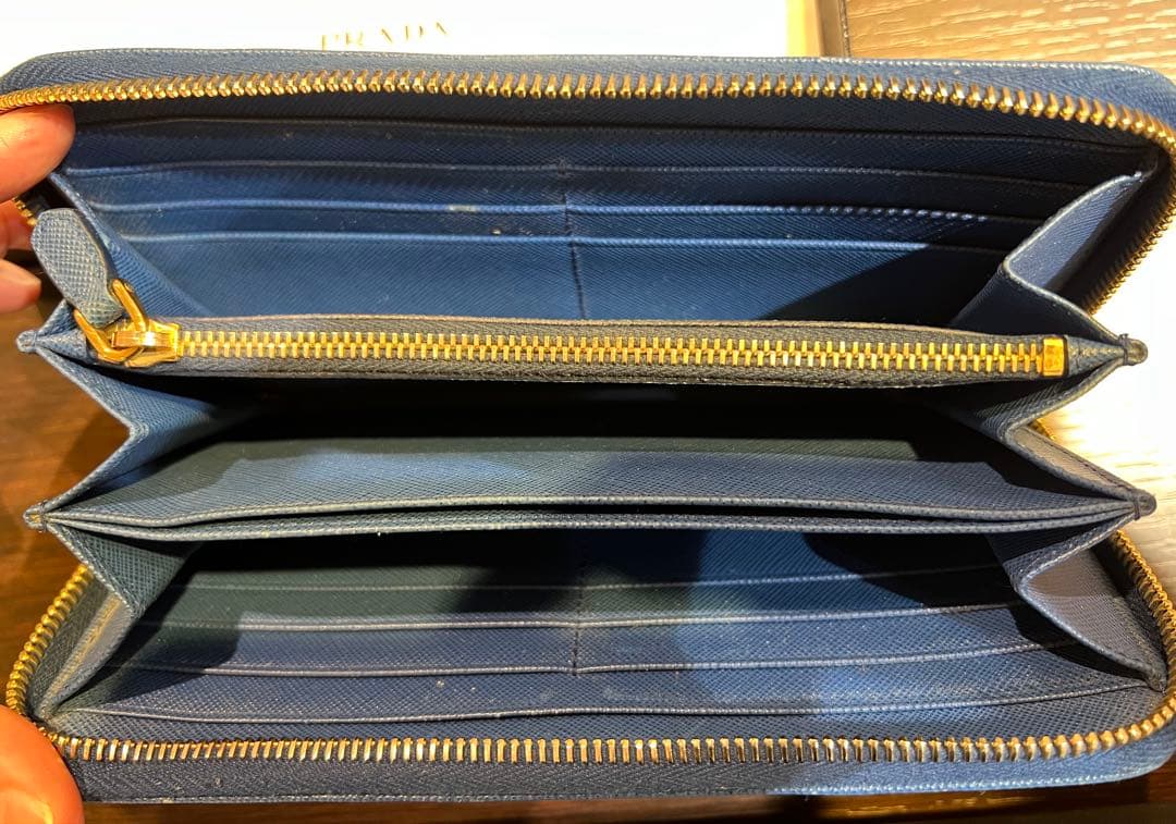 PRADA サフィアーノレザー 長財布 レディースウォレット✳︎ブルー