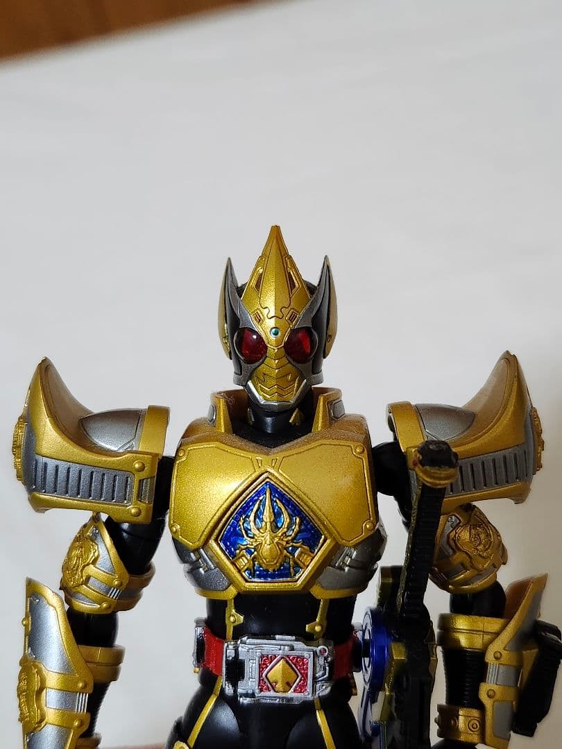 S.H.Figuarts　仮面ライダーブレイド キングフォーム　フィギュア