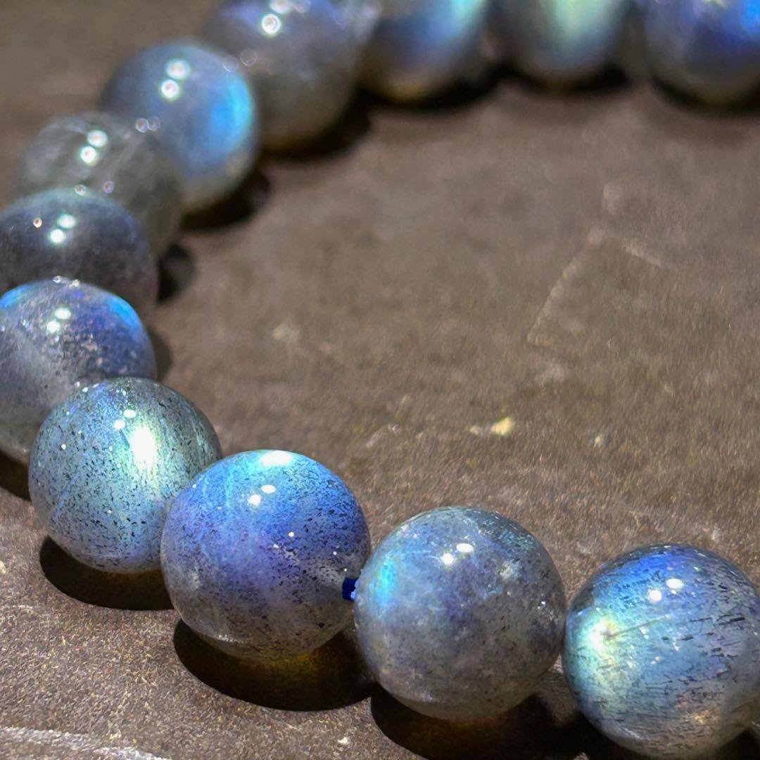 ☆虹様！レインボー　ブルー　ラブラドライト　ブレス　財福大黒宝珠②