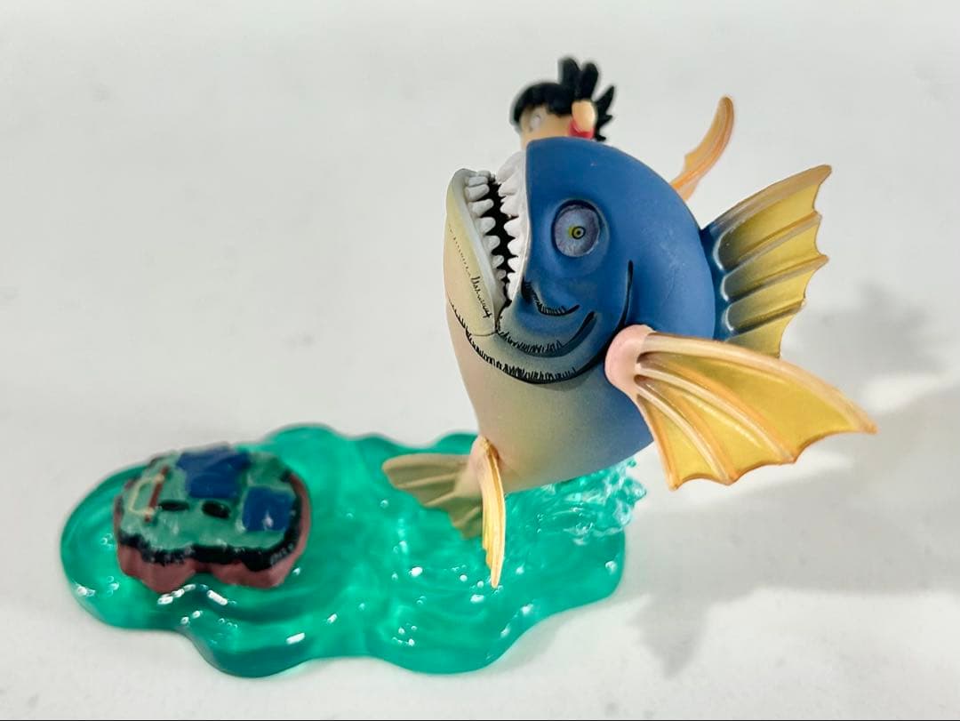 ドラゴンボールカプセル 怪魚 幼少悟空の魚釣り フィギュア2点セット