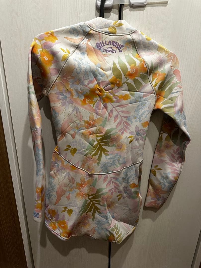 【最終値下げ】BILLABONG SPRING ロンスプ Mサイズ