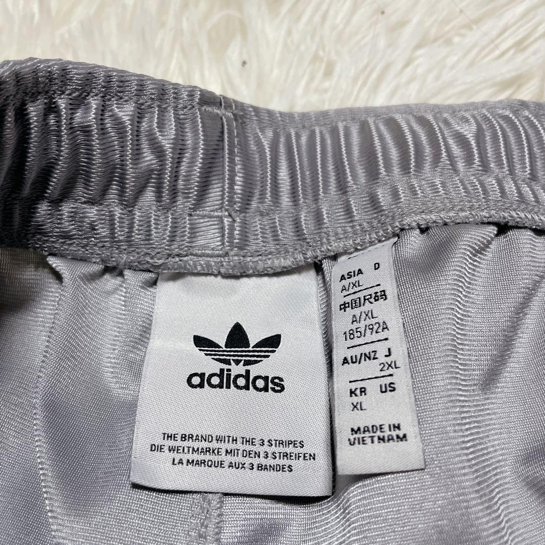 【激レアカラー】アディダス☆刺繍ロゴ トラックパンツ銀 シルバー 2XL