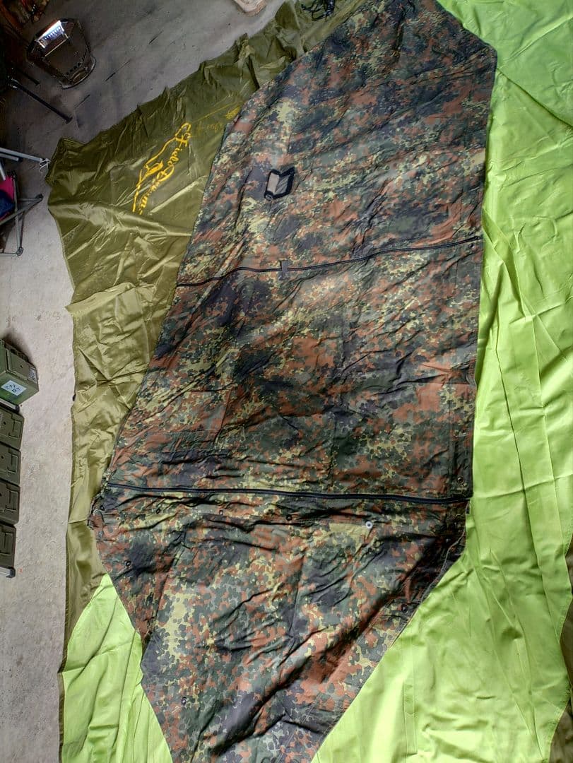 極上！！ドイツ軍　パップテント　3ファスナー x 2ファスナー小窓仕様