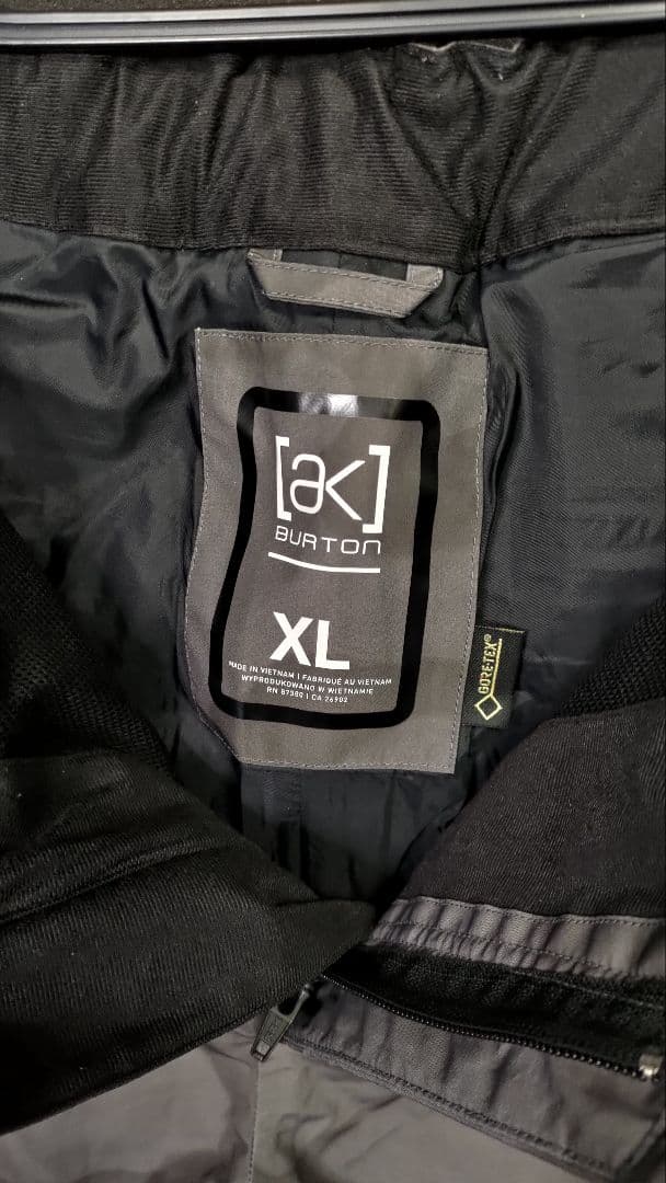Burton ［ak］スノーボードウェア 迷彩 GORE-TEX 上下セット