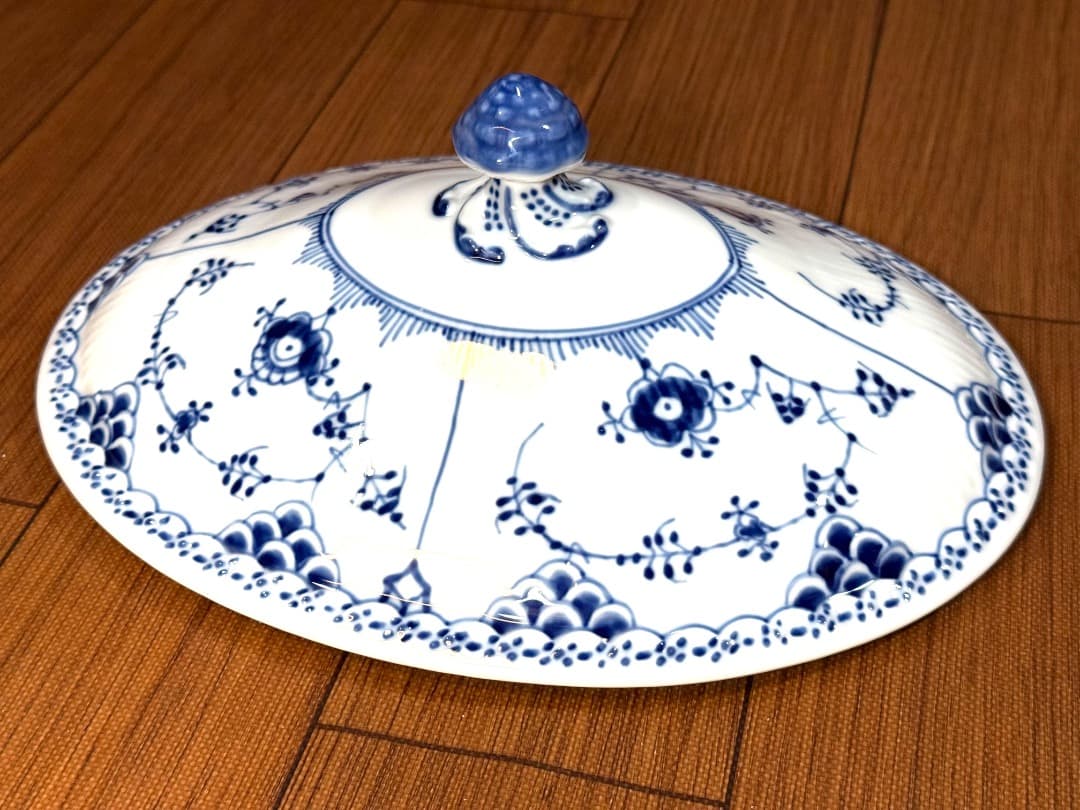 新品 ロイヤルコペンハーゲン ブルーフルーテッドハーフレース スープチューリン