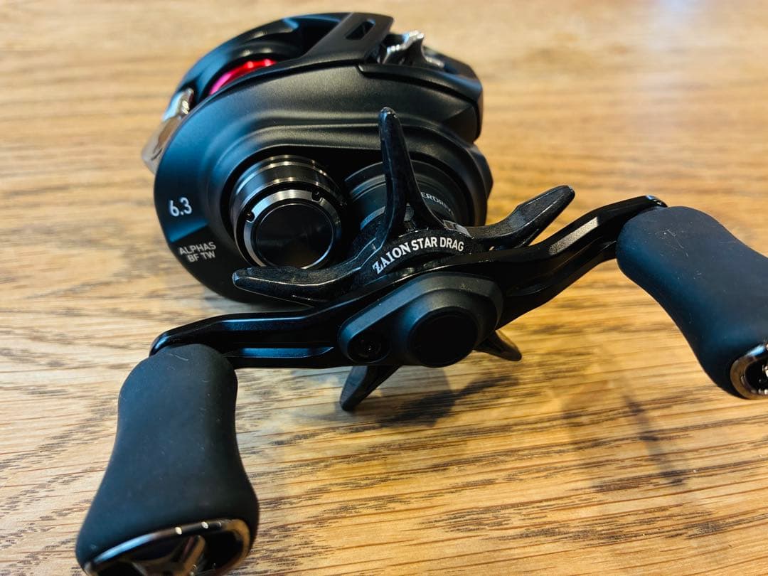 ダイワ　25 ALPHAS BF TW 6.3R 美品