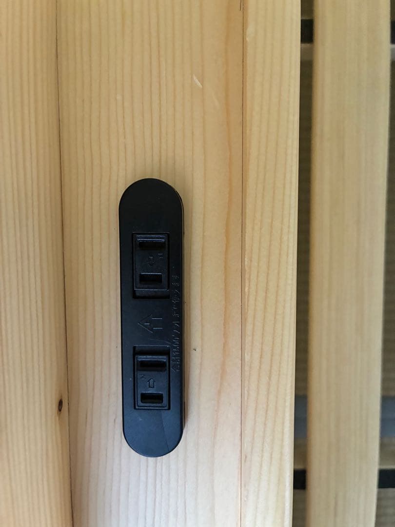 【喫煙&ペットなし・女性】木製セミダブルベッドフレーム USBポート付き