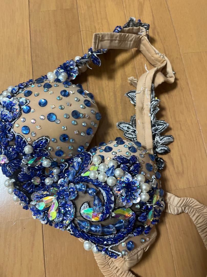 ベリーダンスHANAN衣装ブルーメタリック色