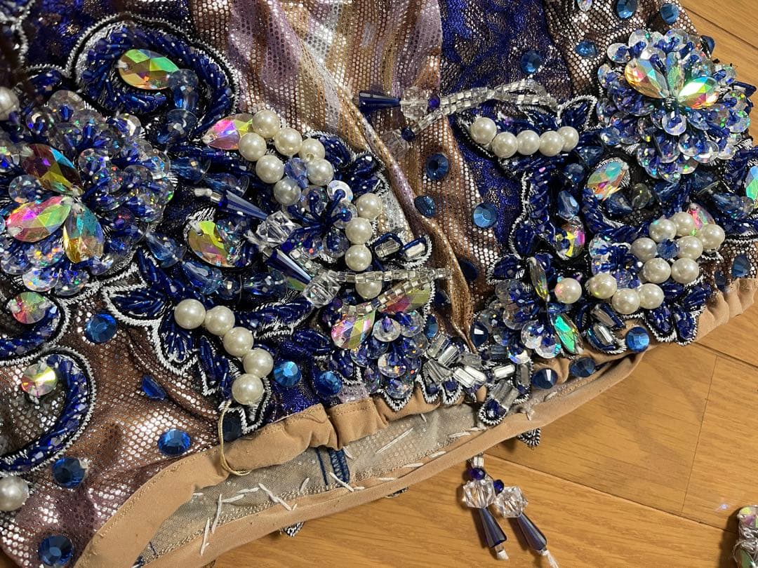 ベリーダンスHANAN衣装ブルーメタリック色