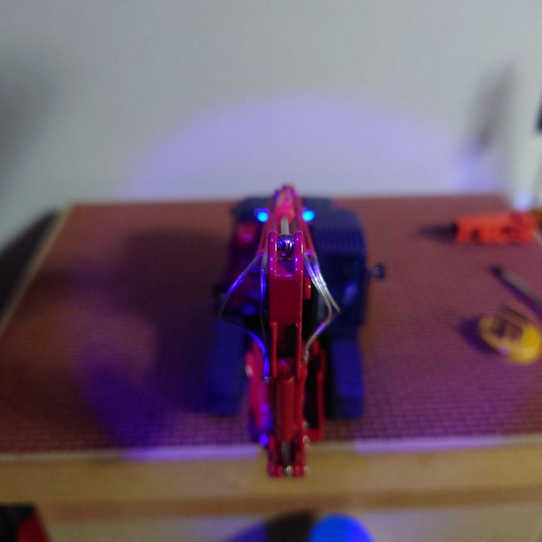 KOBELCO SK200(アクティオ) 油圧ブレーカ&リフマグ コベルコ - メルカリ