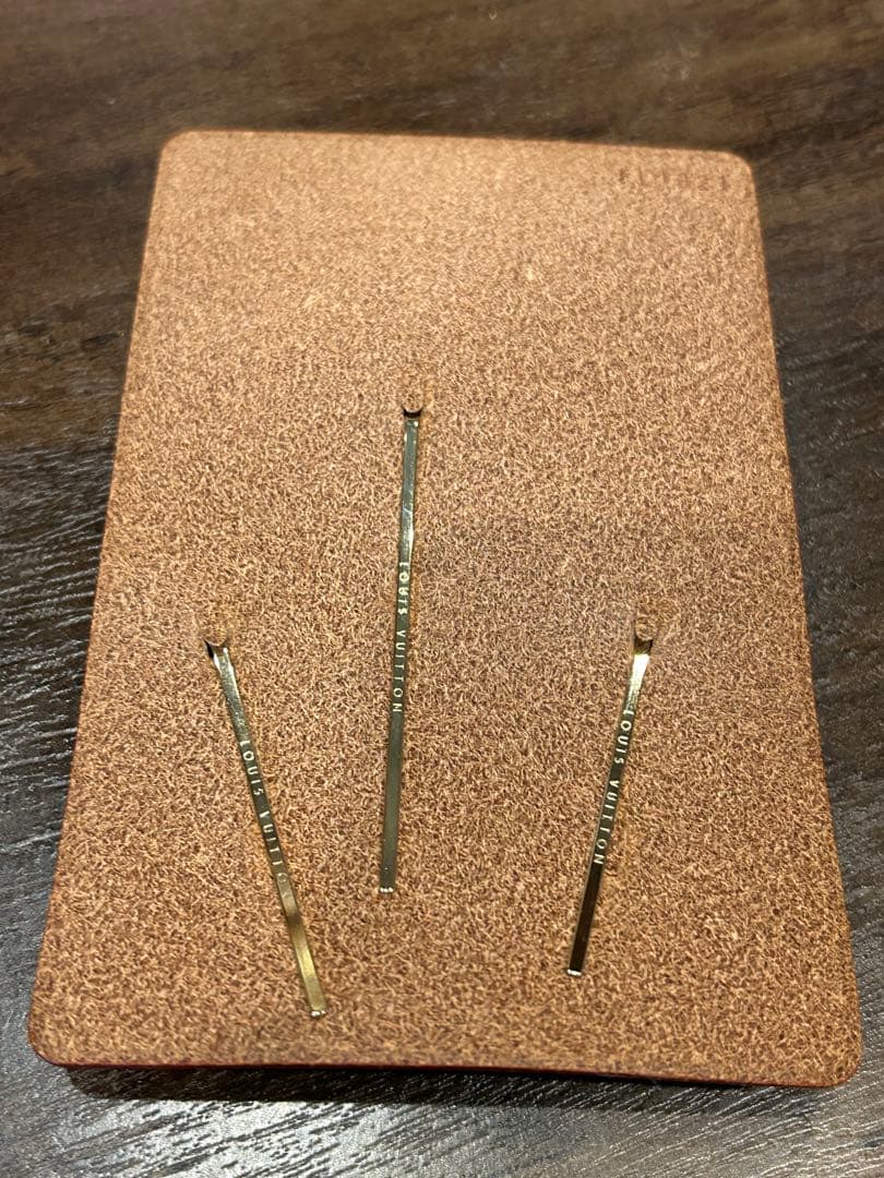 LOUIS VUITTON ルイヴィトン フルール ヴェルニ ヘアピン3本セット