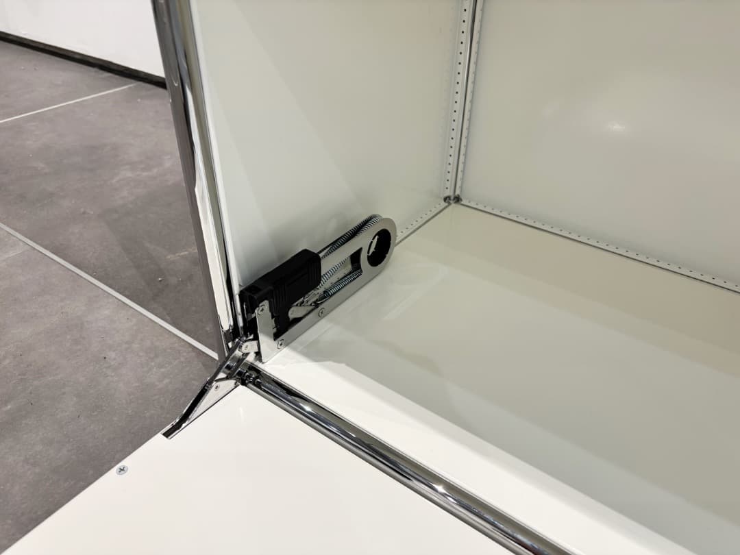 USM ハラー 【正規品】ホワイト 超美品 1列２段ドロップドア付き